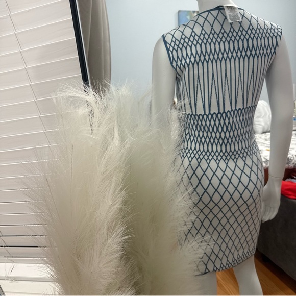 BCBGMaxAzria Blue and White Geometric Mini Dress - Picture 3 of 4